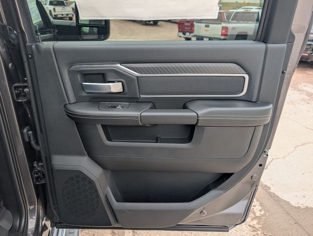 2026 RAM 3500 Big Horn - Photo 30