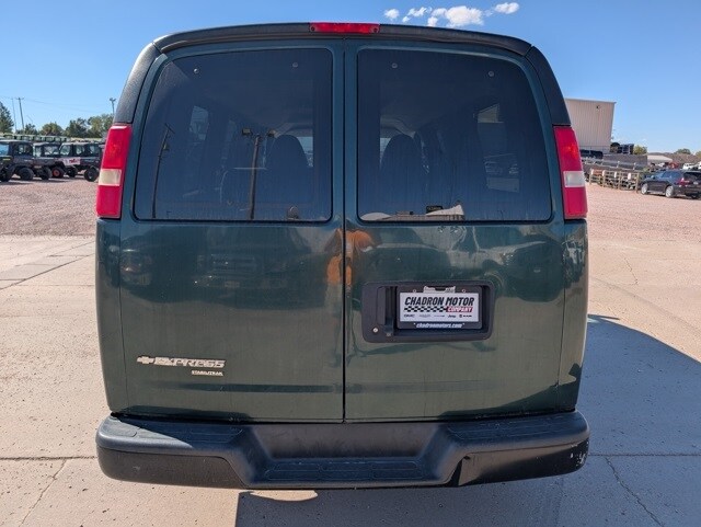 2014 Chevrolet Express Passenger 1500 LS photo 4