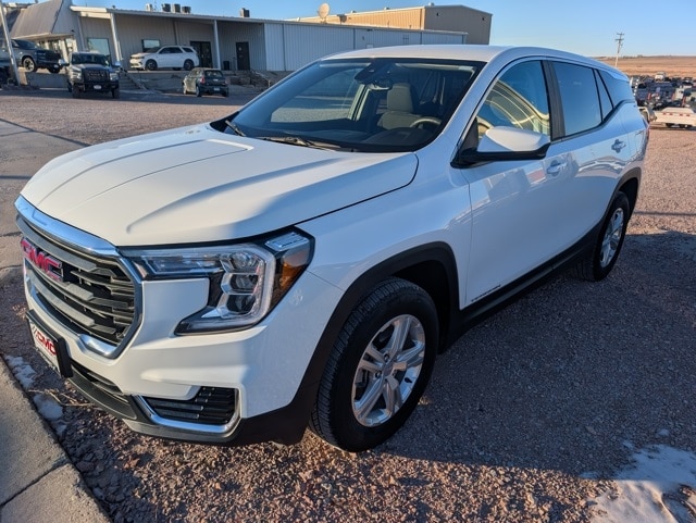 2024 GMC Terrain SLE's photo
