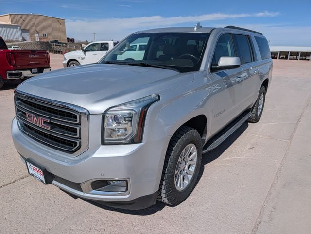 2015 GMC Yukon 4WD SLE's photo