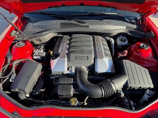 2013 Chevrolet Camaro 2SS photo 2