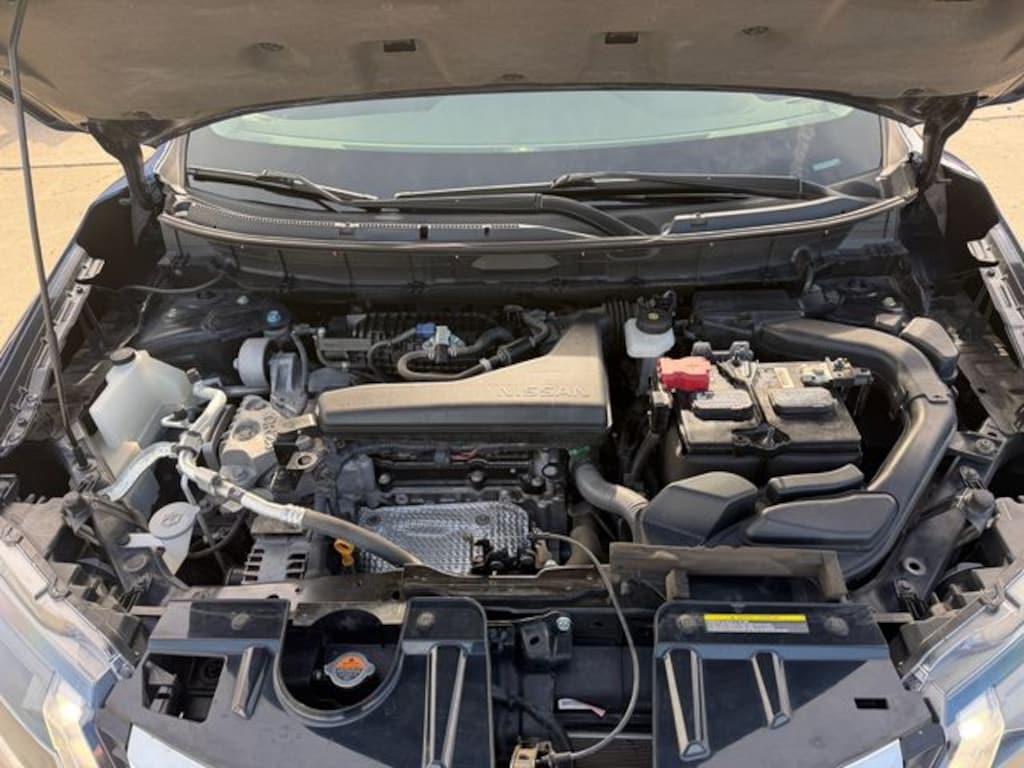 Used 2018 Nissan Rogue SV SUV