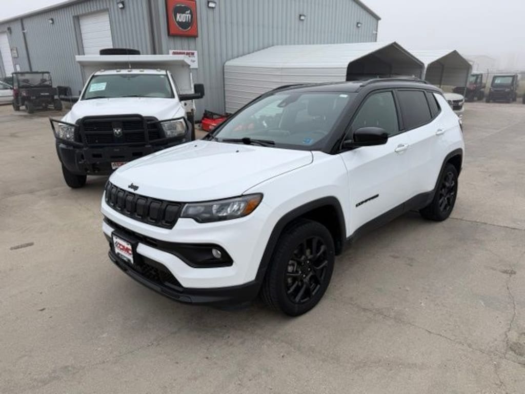 Used 2022 Jeep Compass Latitude SUV