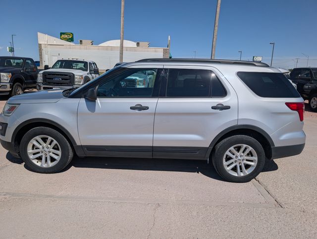 2017 Ford Explorer Base 4WD's photo