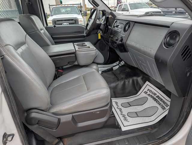 2011 Ford F-450 Super Duty Chassis Cab XL - Photo 24