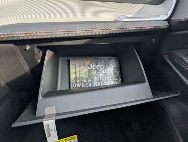 2026 Jeep Cherokee Limited - Photo 19