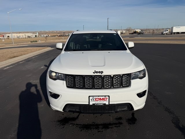 Used 2018 Jeep Grand Cherokee Altitude with VIN 1C4RJFAG5JC349481 for sale in Chadron, NE
