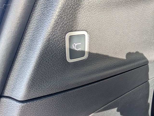 2026 Chrysler Pacifica Select - Photo 28