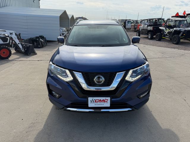 Used 2018 Nissan Rogue SV with VIN 5N1AT2MV5JC843796 for sale in Chadron, NE