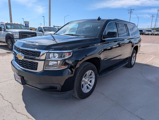 2017 Chevrolet Suburban 4WD 1500 LS's photo