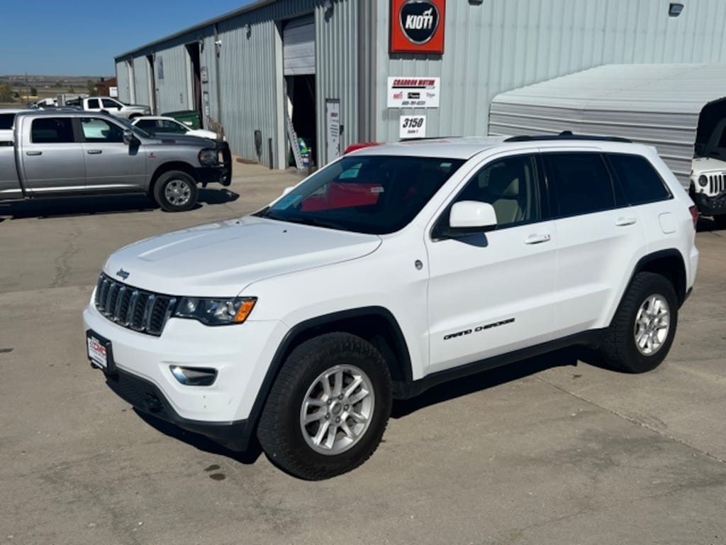 Used 2018 Jeep Grand Cherokee Laredo E SUV