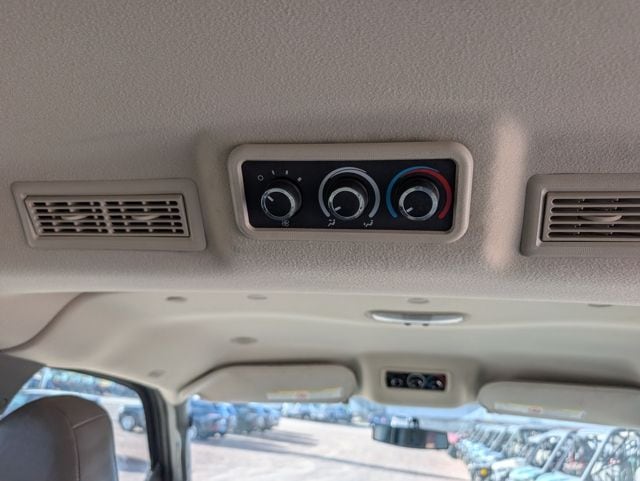2016 Chevrolet Express Passenger LS - Photo 28