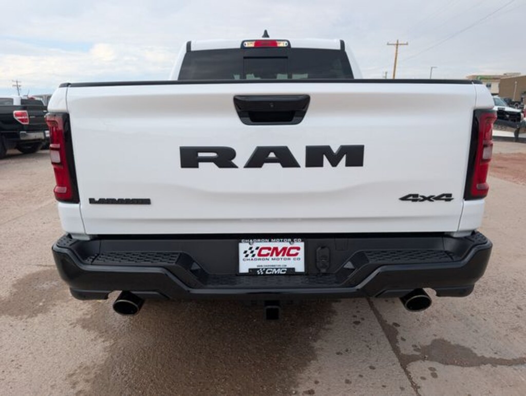 New 2026 Ram 1500 LARAMIE CREW CAB 4X4 5'7 BOX Pickup