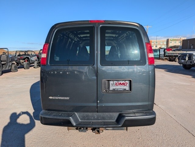2017 Chevrolet Express 2500 Work Van Cargo photo 4