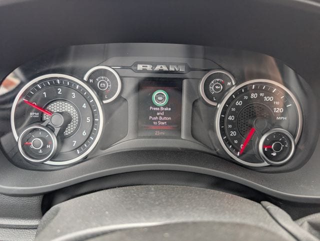 2026 RAM 3500 Tradesman - Photo 16