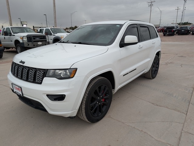 2018 Jeep Grand Cherokee Altitude's photo