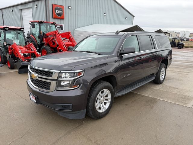 2017 Chevrolet Suburban 4WD 1500 LS's photo