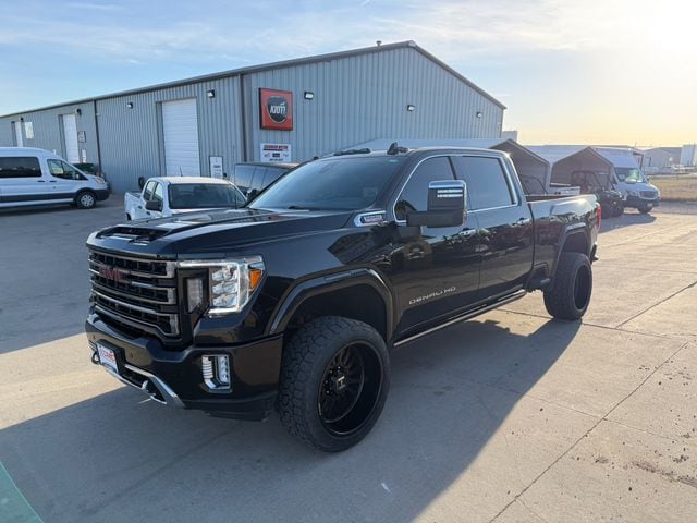 2023 GMC Sierra 4WD Crew Cab Standard Box Denali's photo