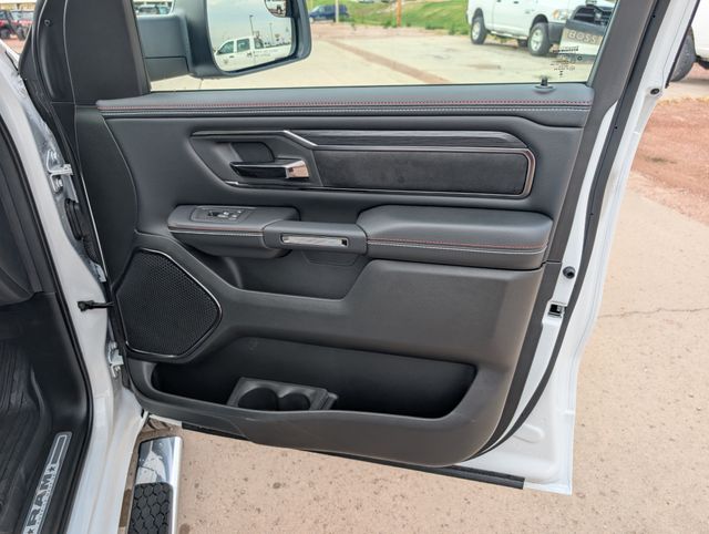 2026 RAM 1500 Laramie - Photo 23