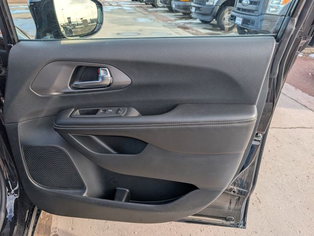 2026 Chrysler Pacifica Select - Photo 22