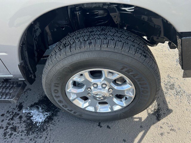 2024 Ram 3500 Laramie photo 4