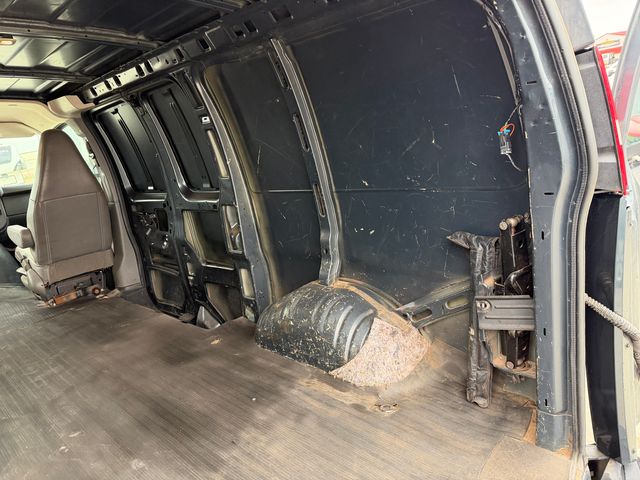 2017 Chevrolet Express Cargo Work Van - Photo 22