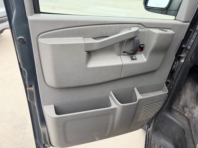 2017 Chevrolet Express Cargo Work Van - Photo 13