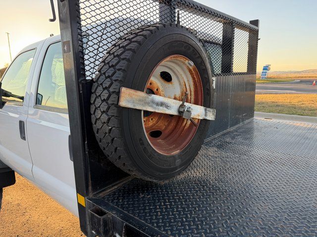 2011 Ford F-450 Super Duty Chassis Cab XL - Photo 14