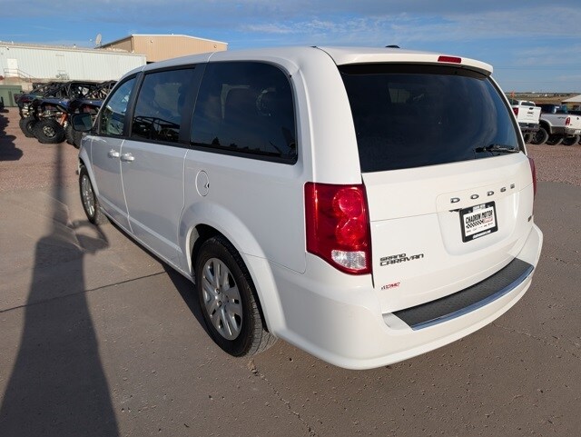 2018 Dodge Grand Caravan SE photo 3