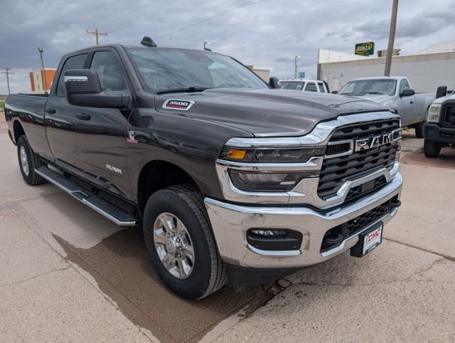 2026 RAM 3500 Big Horn - Photo 8