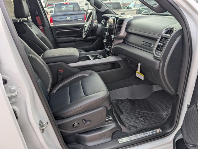 2026 RAM 1500 Laramie - Photo 24