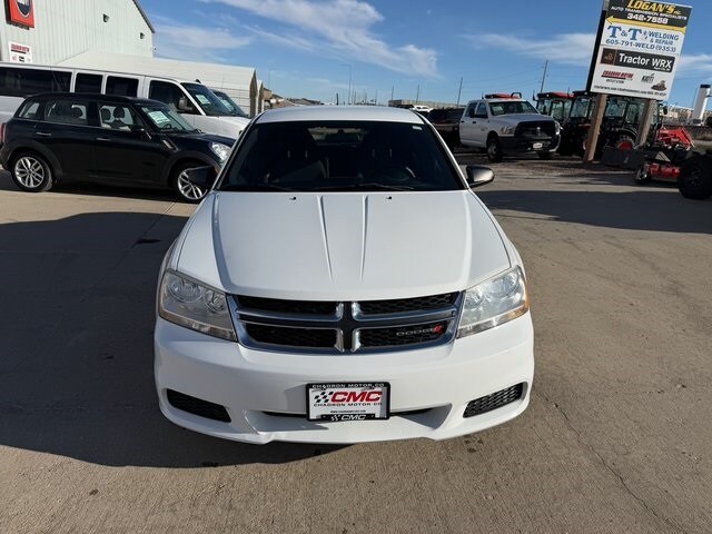 2014 Dodge Avenger SE photo 2