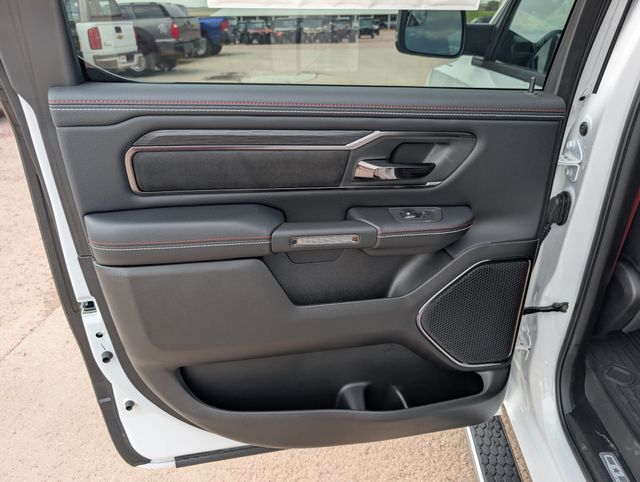 2026 RAM 1500 Laramie - Photo 25
