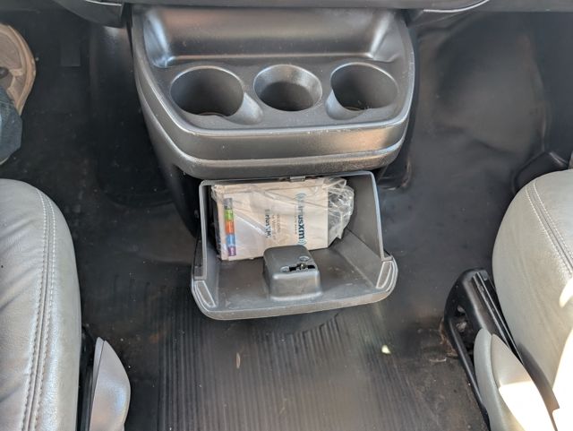 2016 Chevrolet Express Passenger LS - Photo 19