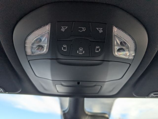 2026 Chrysler Pacifica Select - Photo 21