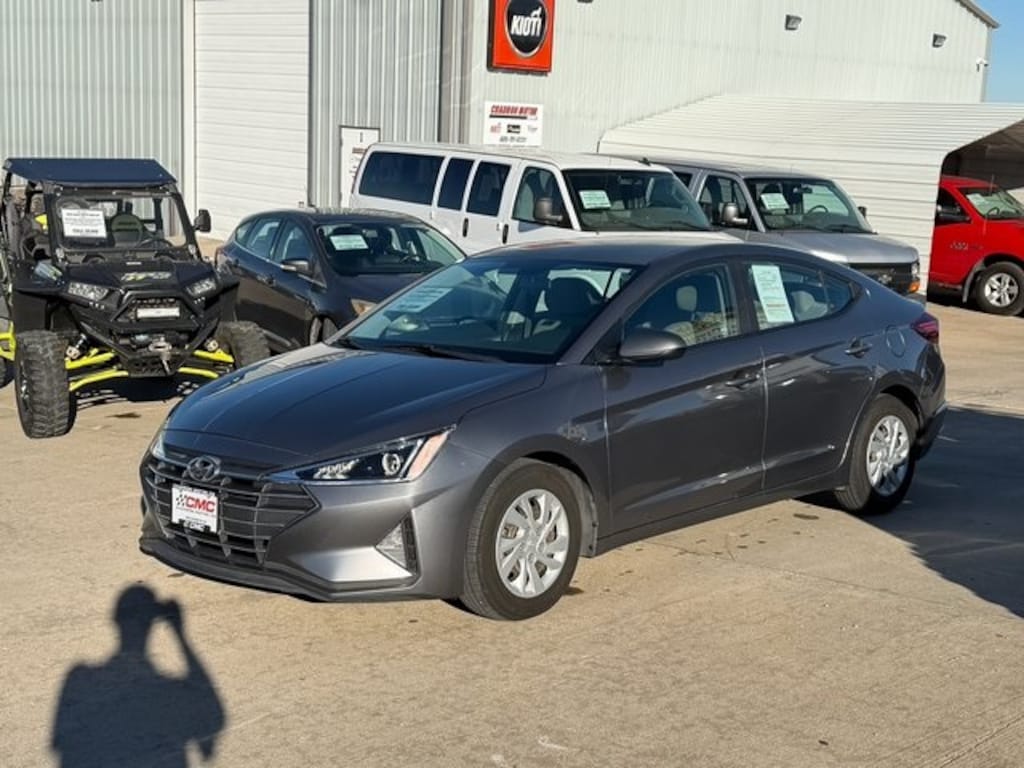Used 2019 Hyundai Elantra SE Sedan