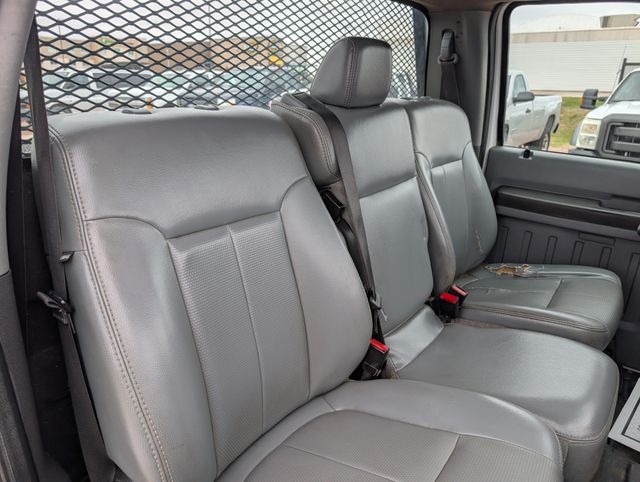 2011 Ford F-450 Super Duty Chassis Cab XL - Photo 25