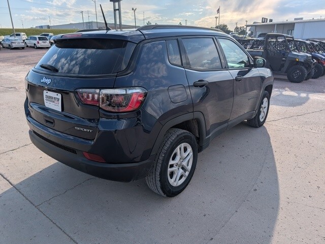 2018 Jeep Compass Sport photo 4