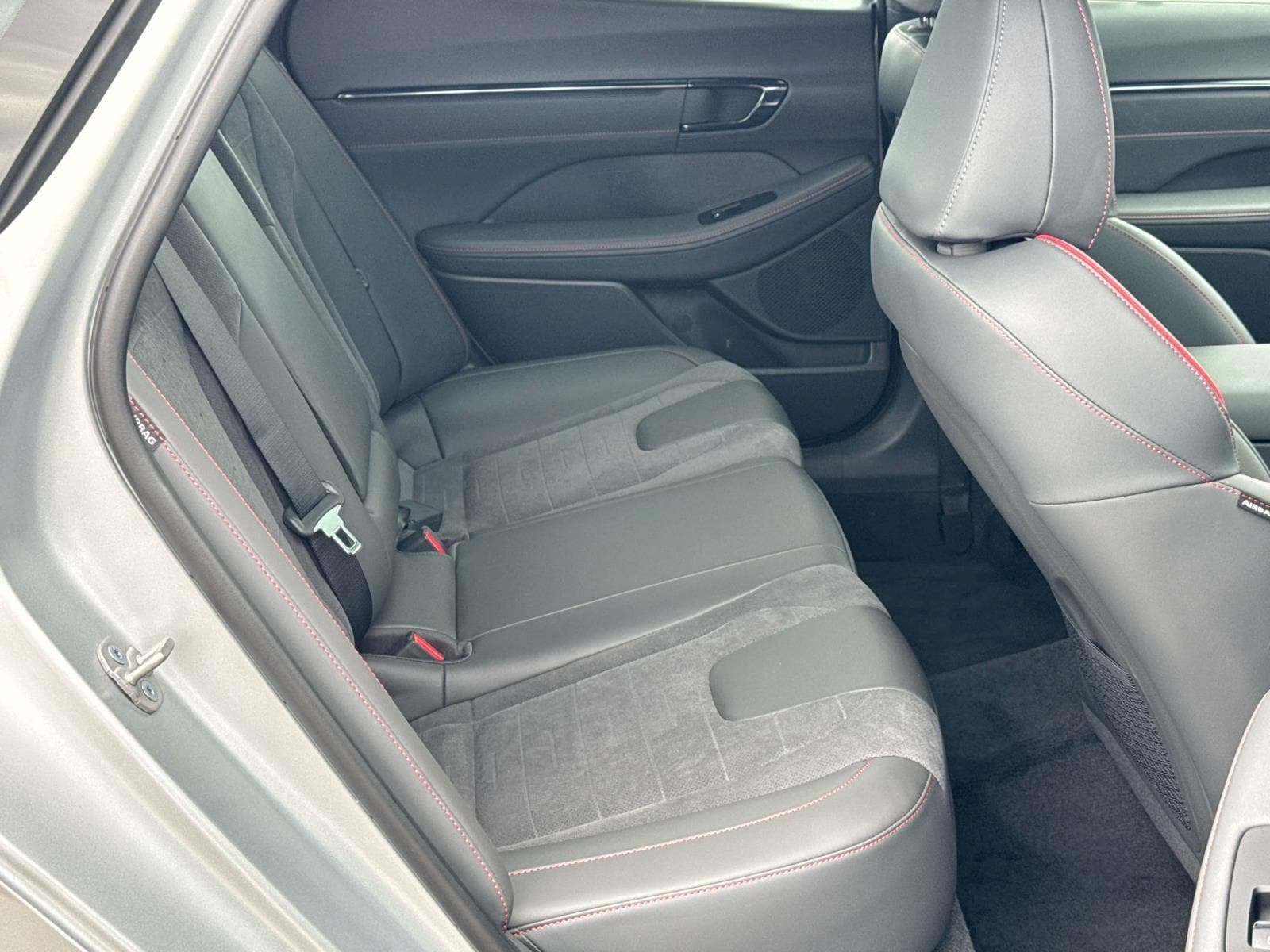 2025 Hyundai Sonata N Line - Photo 22