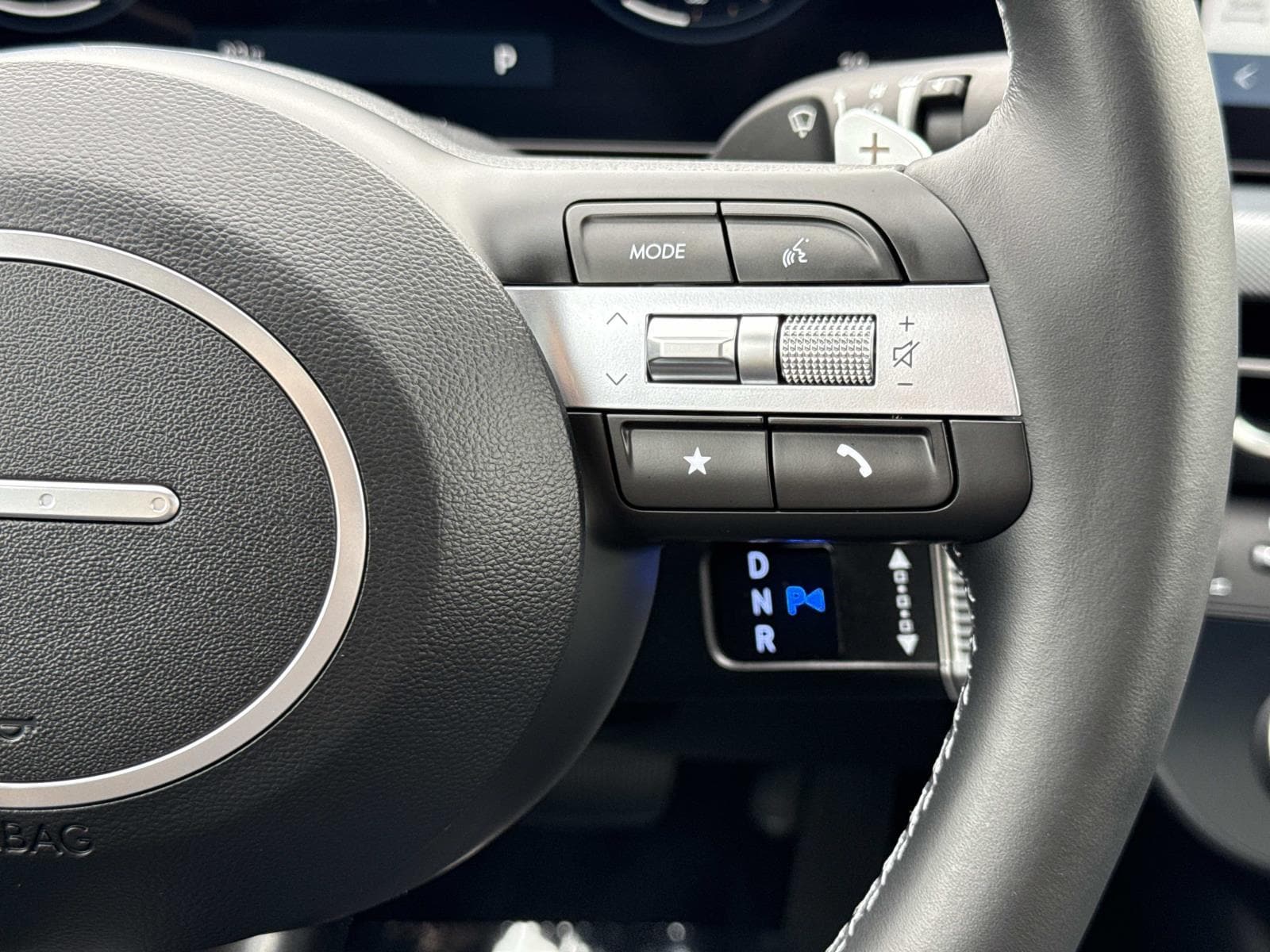 2025 Hyundai Sonata SEL - Photo 9