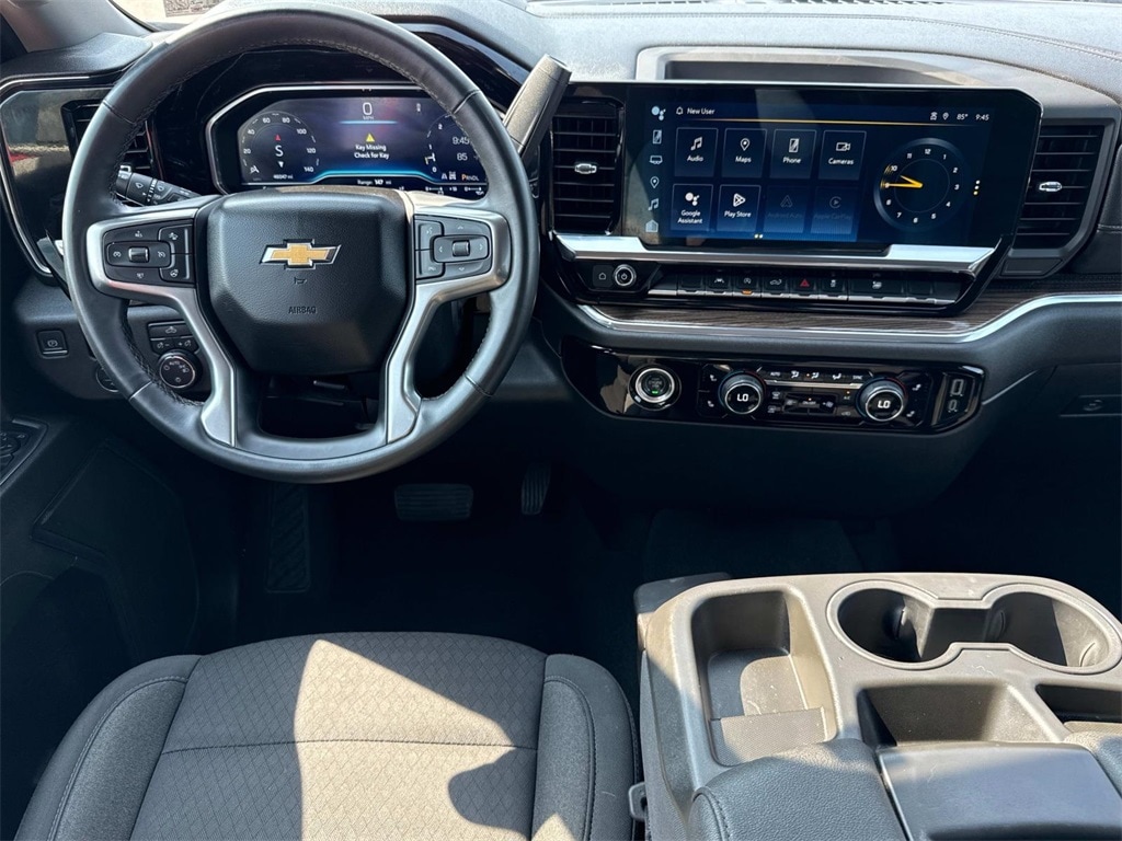 Used 2023 Chevrolet Silverado 1500 LT with VIN 1GCUDDED2PZ325067 for sale in Chambersburg, PA