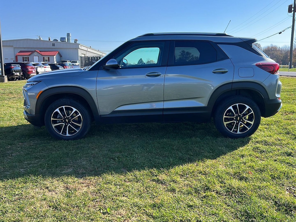Used 2025 Chevrolet Trailblazer LT SUV
