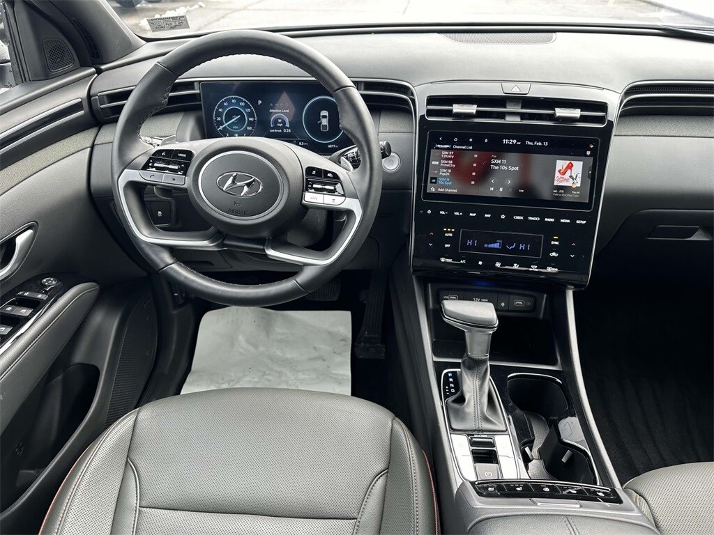 2024 Hyundai Santa Cruz Limited photo 2