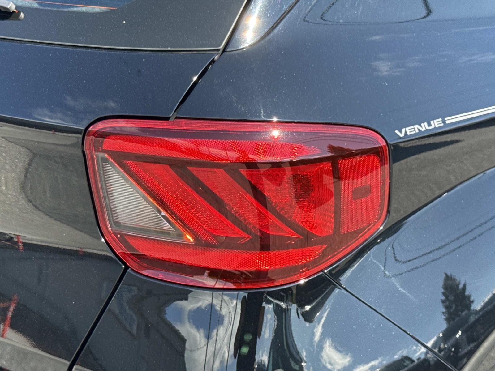 2022 Hyundai Venue SEL - Photo 24