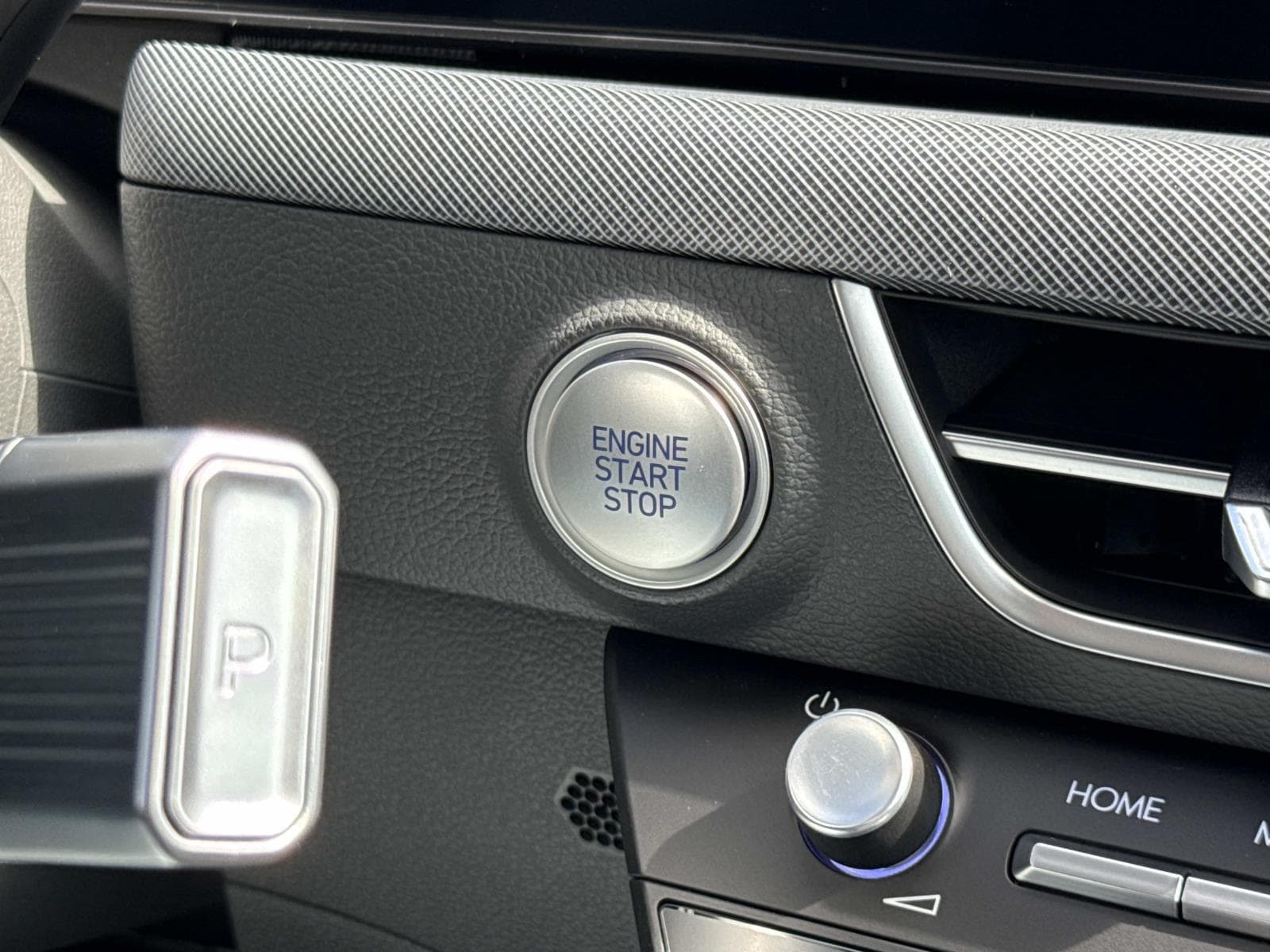 2025 Hyundai Sonata SEL - Photo 15