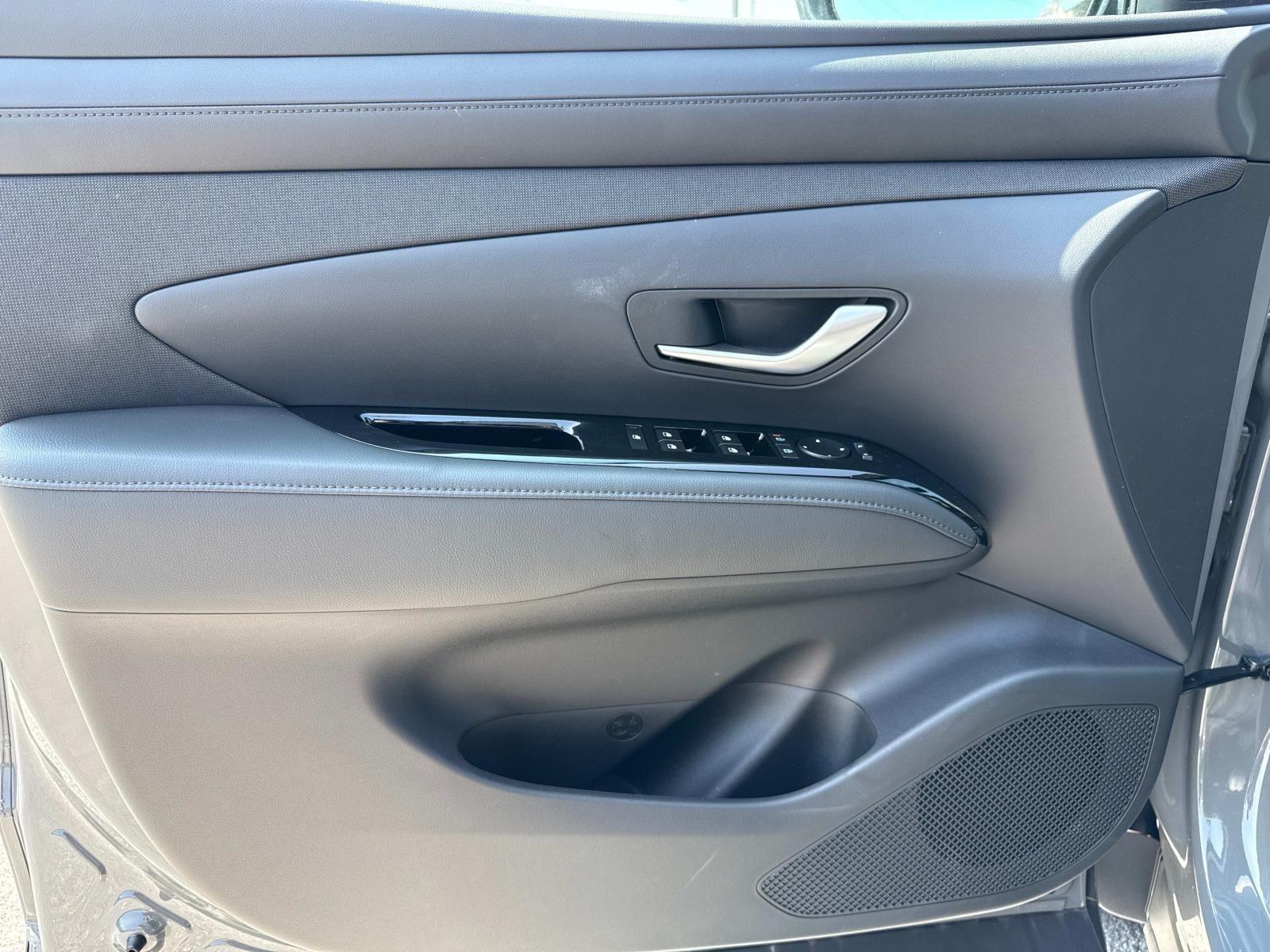 2025 Hyundai Santa Cruz XRT - Photo 8