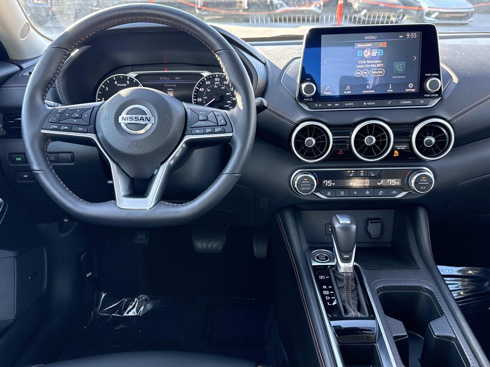 2021 Nissan Sentra SR photo 2