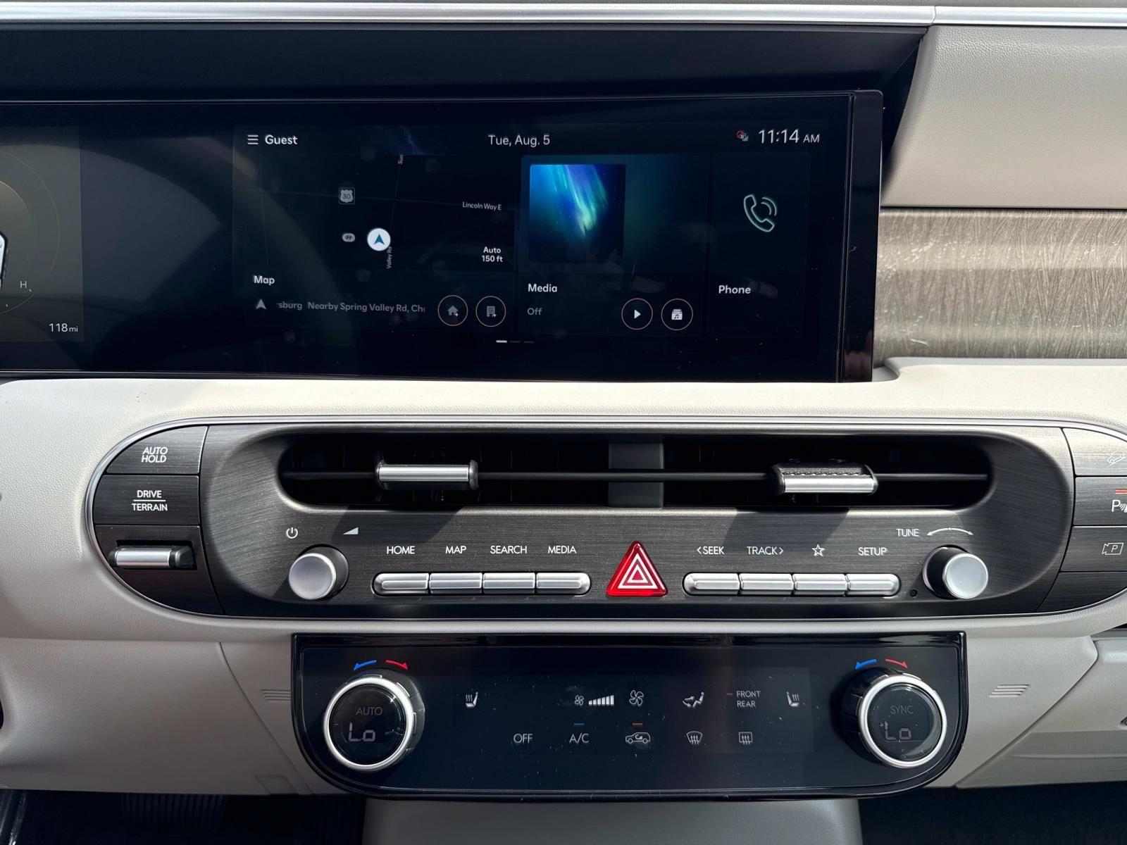 2026 Hyundai Palisade SEL photo 2