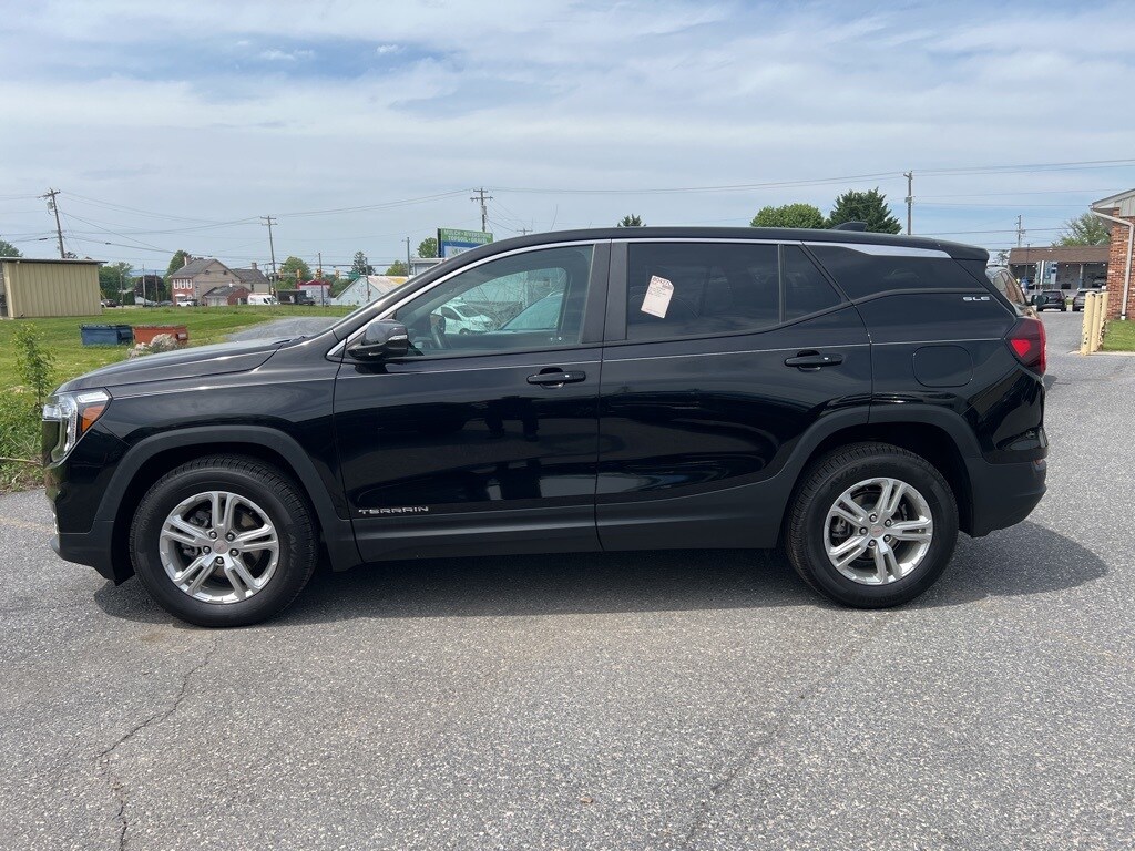 2022 Gmc Terrain SLE photo 2