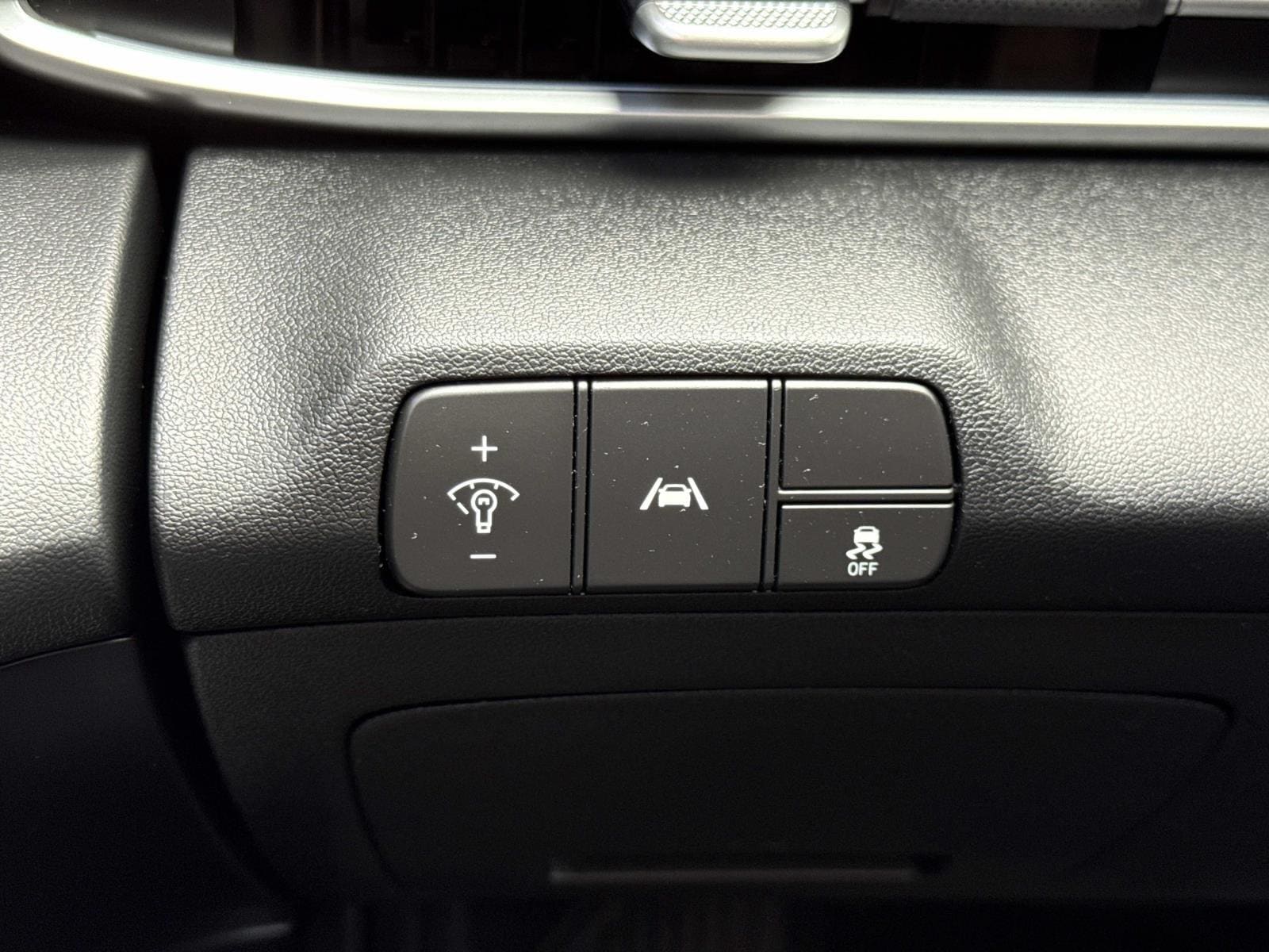 2022 Hyundai Elantra Limited - Photo 14